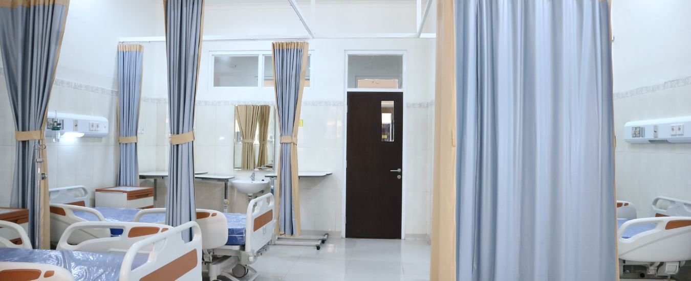 siddhanta Header image with doctors